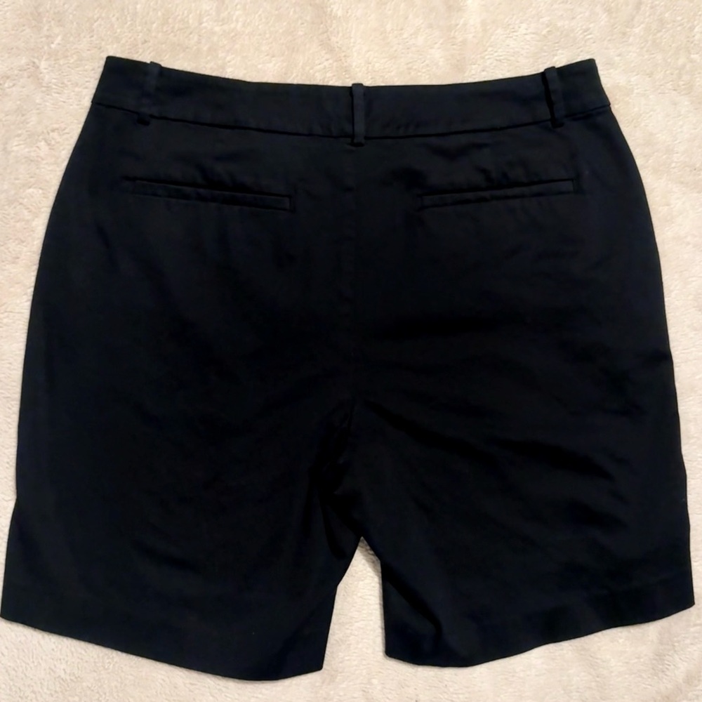 EUC Lauren Ralph Lauren Women’s Black Dressy Bermuda Shorts - 16 - Picture 2 of 8